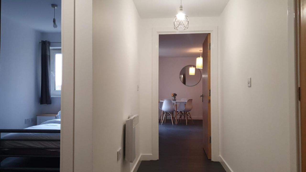Spacious London Apartment 5 Min Walk To Leytonstone Underground Station And 5 Stops To Zone 1 Kültér fotó